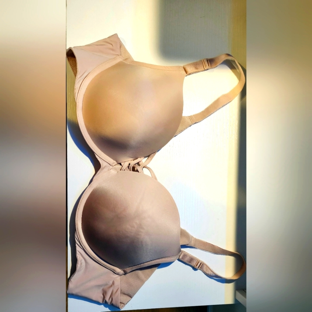 Torrid bra size 42B nude lightly padded underwire *see pics*
